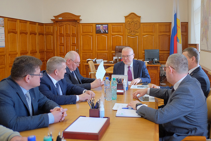 Губернатор Соколов поручил изучить мнение жителей об изменении территориальной принадлежности Донаурово