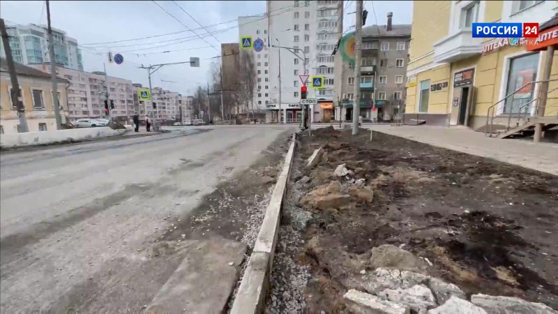 На улице Карла Маркса продолжается ремонт дорожного полотна