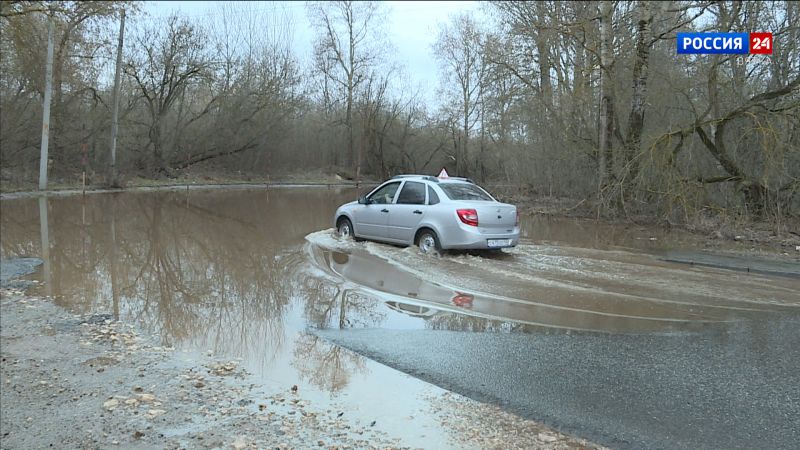 Водителей предупредили о подтоплении дорог в Кирове