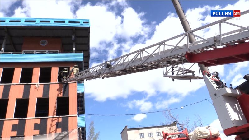 В Кирове определили лучшую команду огнеборцев