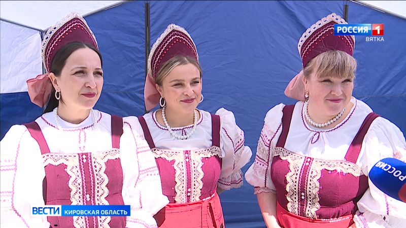 В Кирове на пешеходной Спасской для горожан прошли мастер-классы и концерты