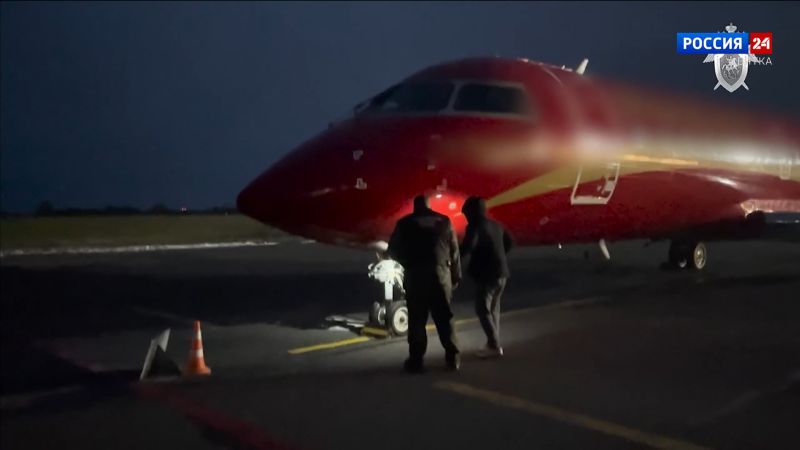 Самолет, летевший из Котласа в Москву, совершил экстренную посадку в Кирове