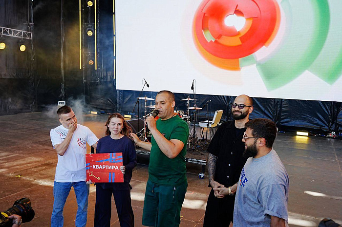 Кировскому боксеру Максиму Кузнецову подарили квартиру