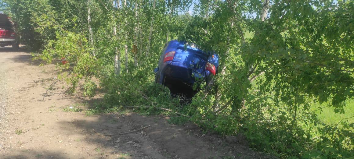 В Кировской области произошли две смертельные аварии с опрокидыванием автомобиля
