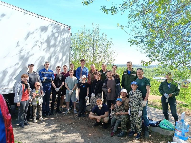 Кировчане провели субботник у Ежовских родников