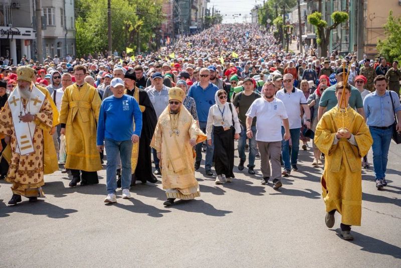 Губернатор Кировской области проводил участников Великорецкого крестного хода
