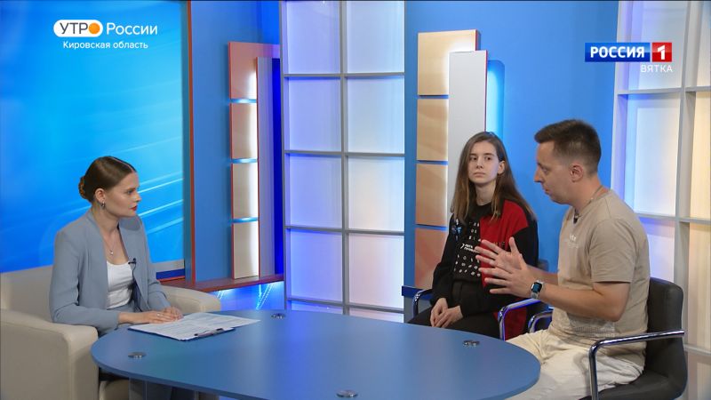 В Кировской области реализуется проект «Инклюзивный кинопоказ» (21.06.2024)