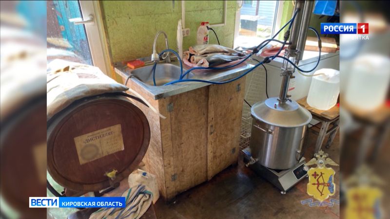 Кировская полиция задержала торговца самогоном и не маркированных сигарет