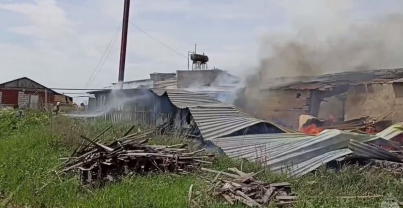 В Кировской области произошел пожар на деревообрабатывающем предприятии