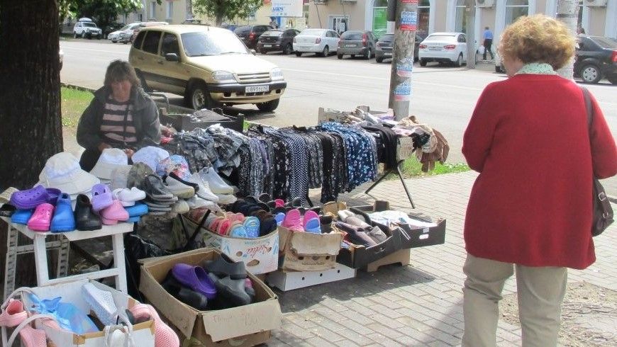 В Октябрьском районе Кирова пресекли факты несанкционированной торговли