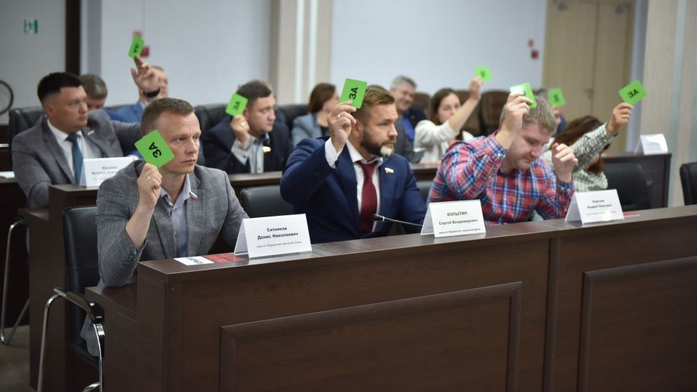 Две кировские художницы удостоились звания  «Почетный гражданин города Кирова»