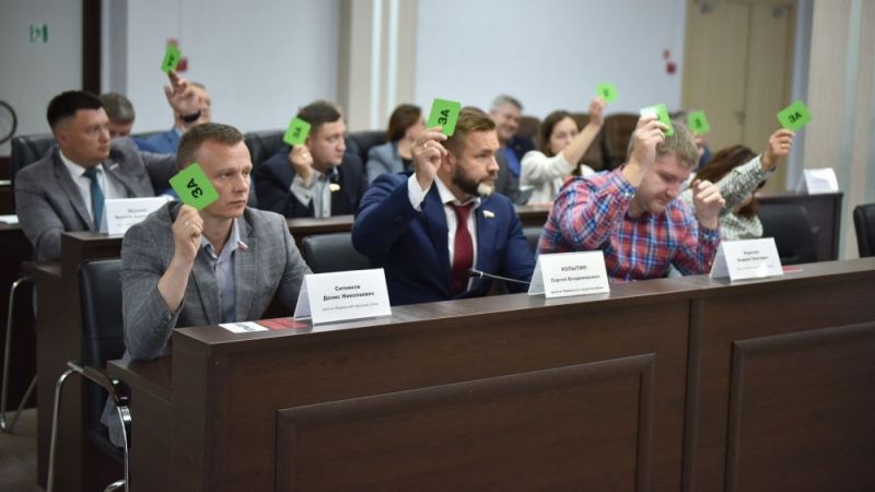 Две кировские художницы удостоились звания  «Почетный гражданин города Кирова»