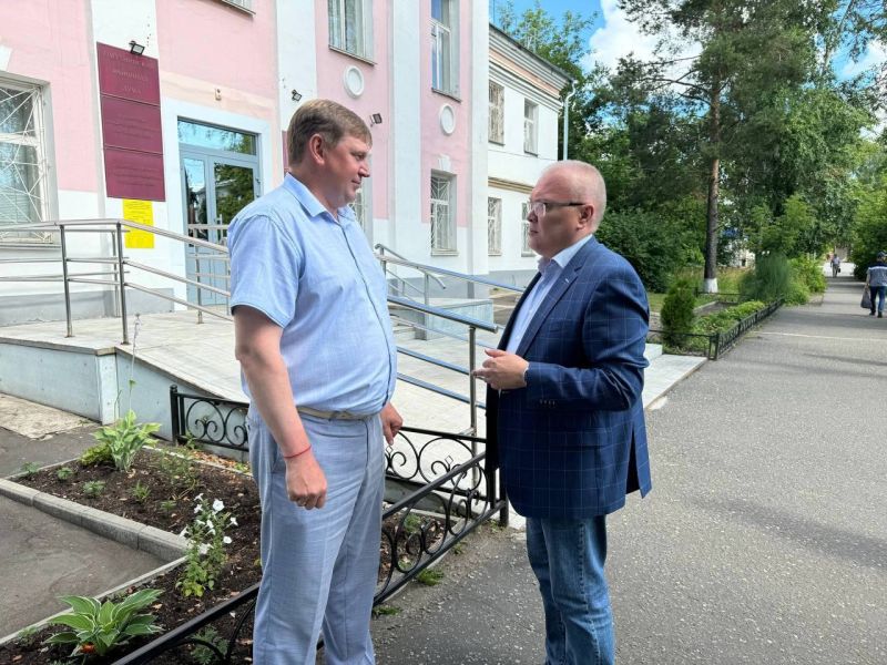 В Кирсе из-за сломанной колонки выстраивались очереди за водой