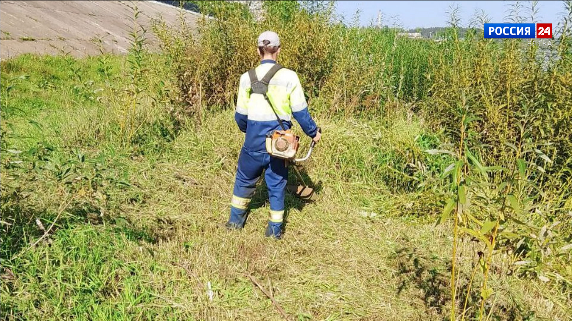 На набережной Нововятска началось благоустройство