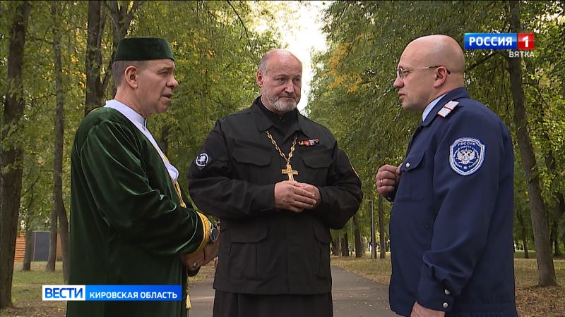 Священнослужители посетили бойцов из Кировской области в зоне проведения СВО