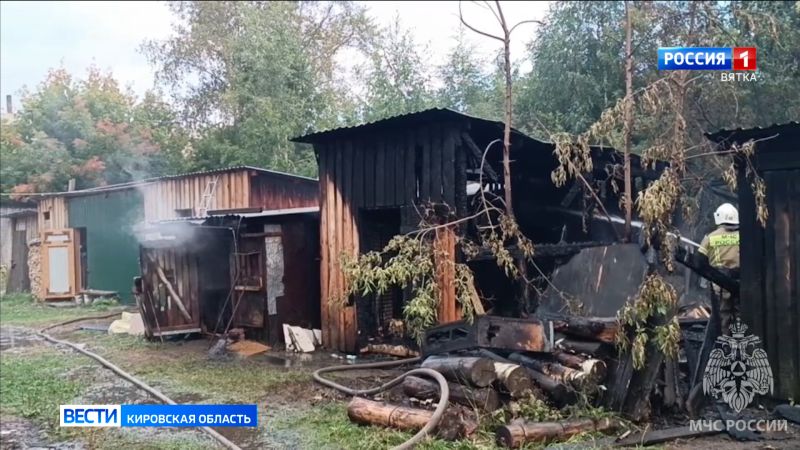 Детская шалость с огнем стала причиной пожара в Слободском