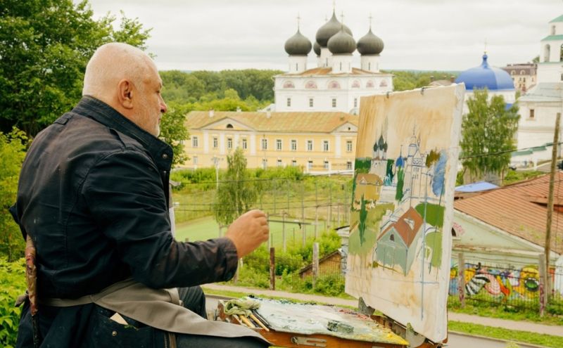 В Кирове самой популярной локацией у художников стал Трифонов монастырь