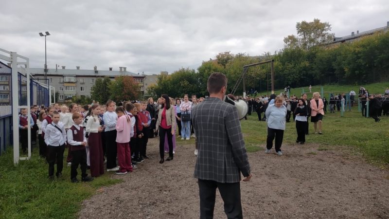 Поступило сообщение о минировании школы в Слободском