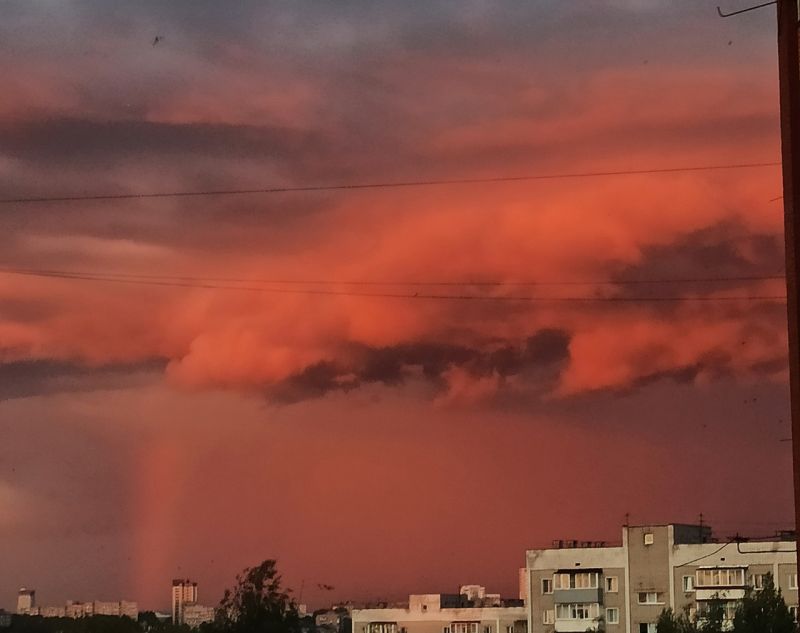 Кировчане наблюдают природные явления в регионе