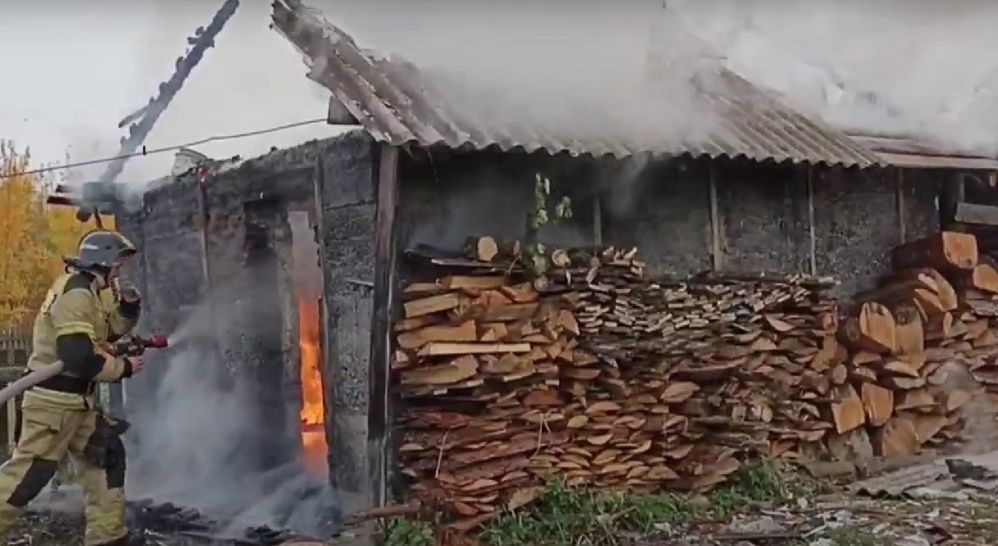 В Котельничском районе сгорела баня