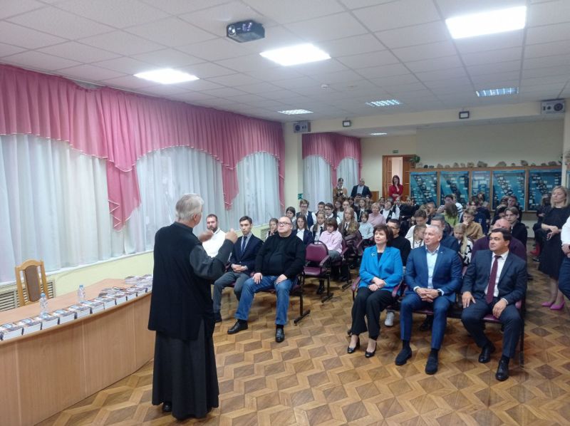 Состоялась презентация книги Александра Балыбердина «Загадки о Вятских улицах»