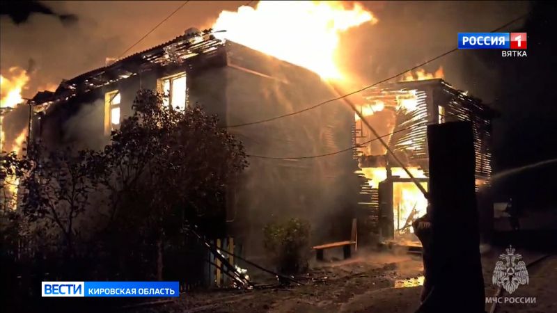 Жители сгоревшего в Орлове дома получат всю необходимую помощь