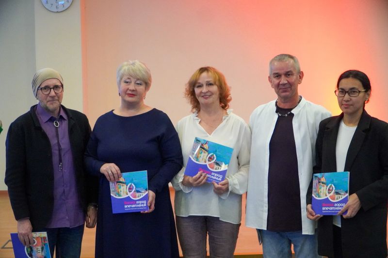 В свет вышел художественный путеводитель «Вятка. Город впечатлений»