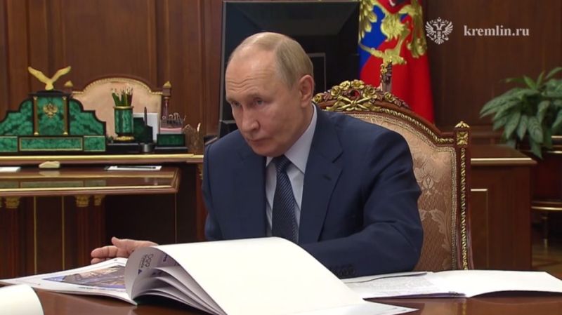 Президент России поручил Соколову держать вопрос строительства школ на особом контроле