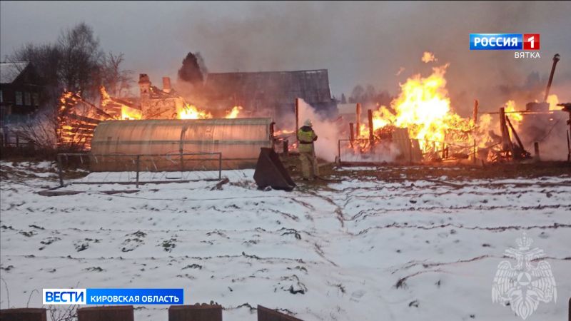 В Даровском районе на месте пожара нашли погибшего хозяин дома