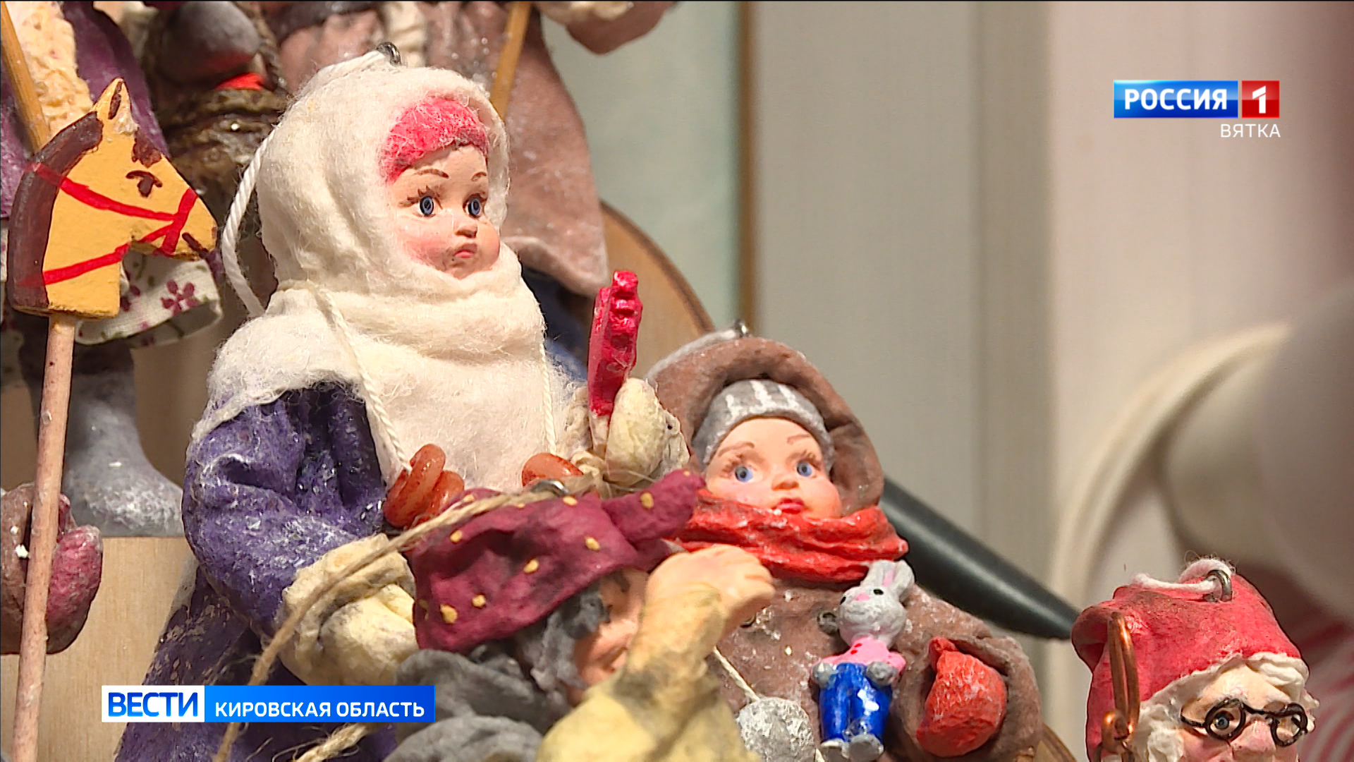 В поселке Вахруши мастерица ватной игрушки создала рождественскую коллекцию