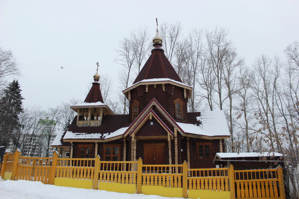 В Кирове пройдет крестный ход к братской могиле священников и мирян