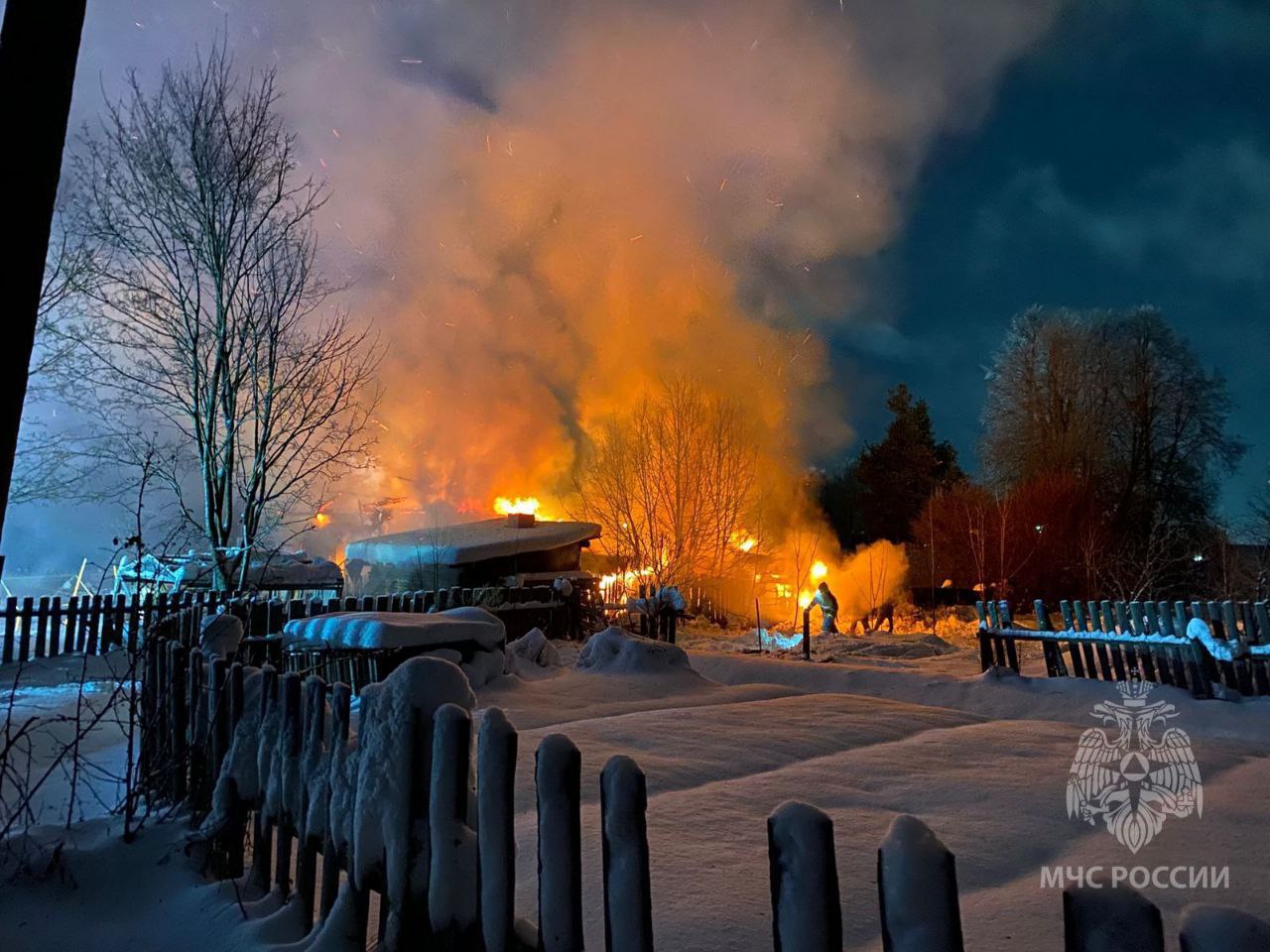 В Омутнинске в пожаре погибла женщина