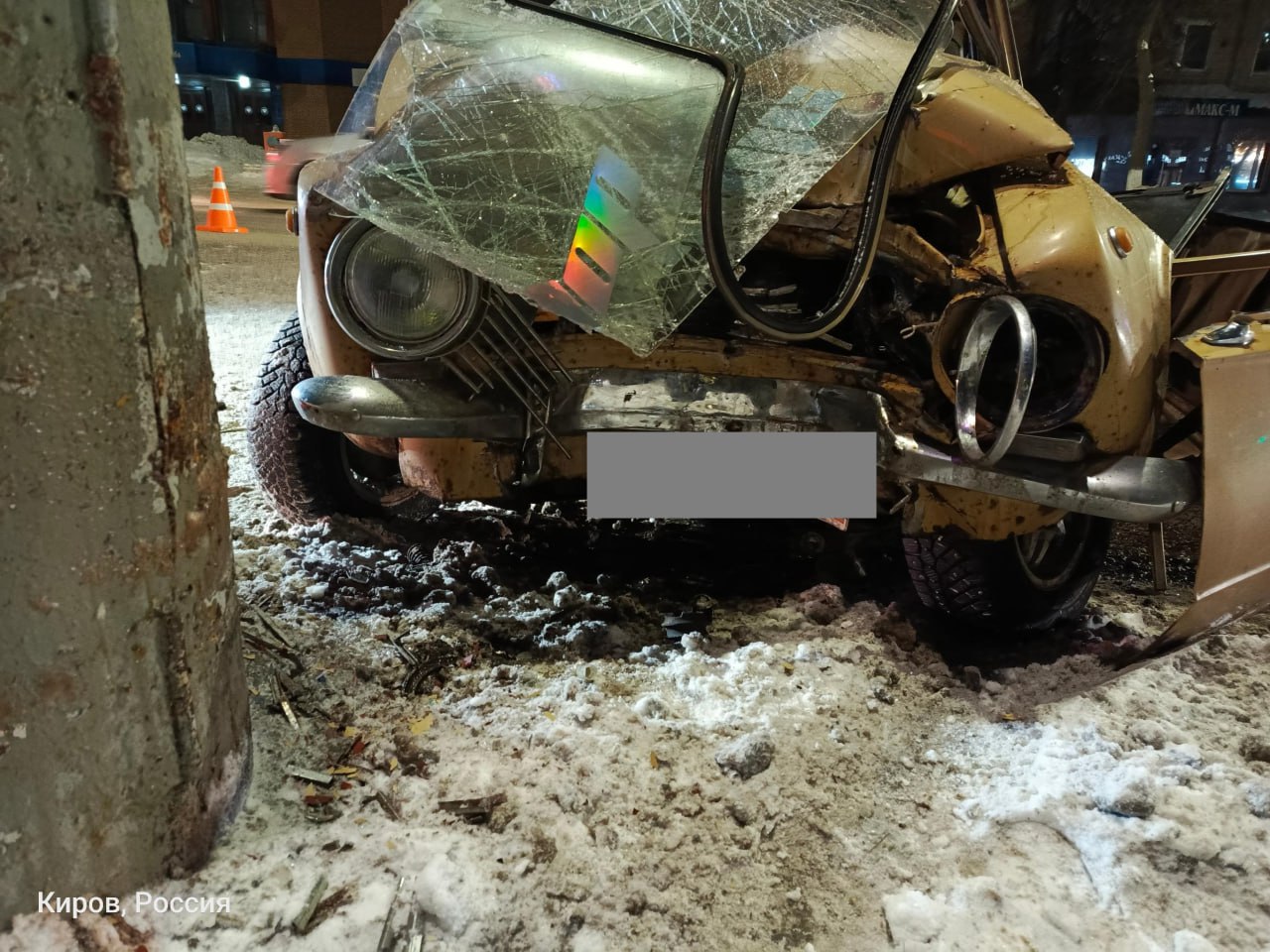 На Воровского погиб 20-летний водитель автомобиля ВАЗ-2101