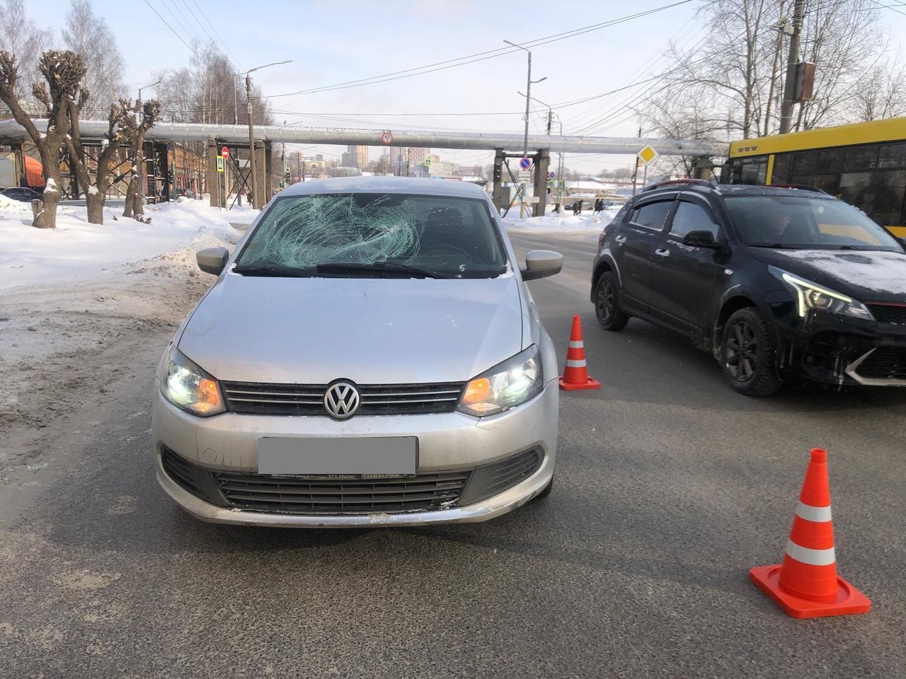 Иномарка сбила молодого человека на улице Лепсе