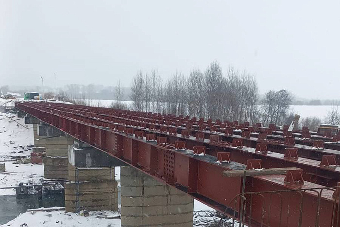 В Кировской области ремонтируют жизненно важный мост