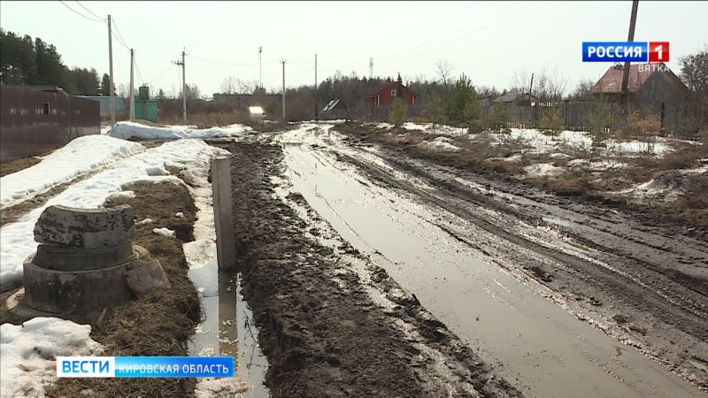 Более 120 млн рублей выделены на ремонт грунтовых дорог в Кирове