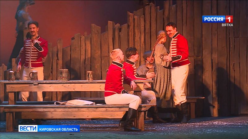 В Кирове проходят гастроли Новоуральского театра музыки, драмы и комедии