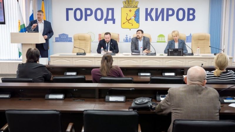 Для решения кадрового голода кировские депутаты рекомендовали «Водоканалу» поднять зарплаты