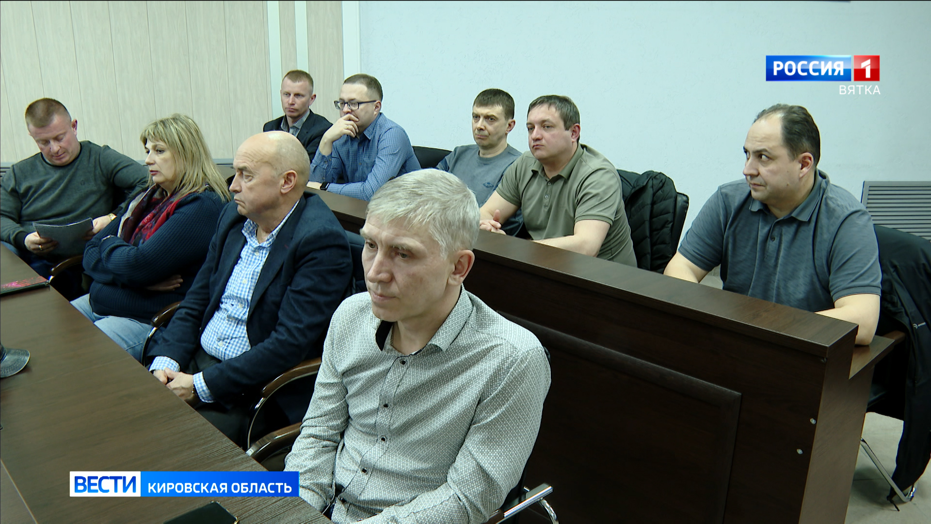 В администрации Кирова прошло заседание с представителями управляющих компаний