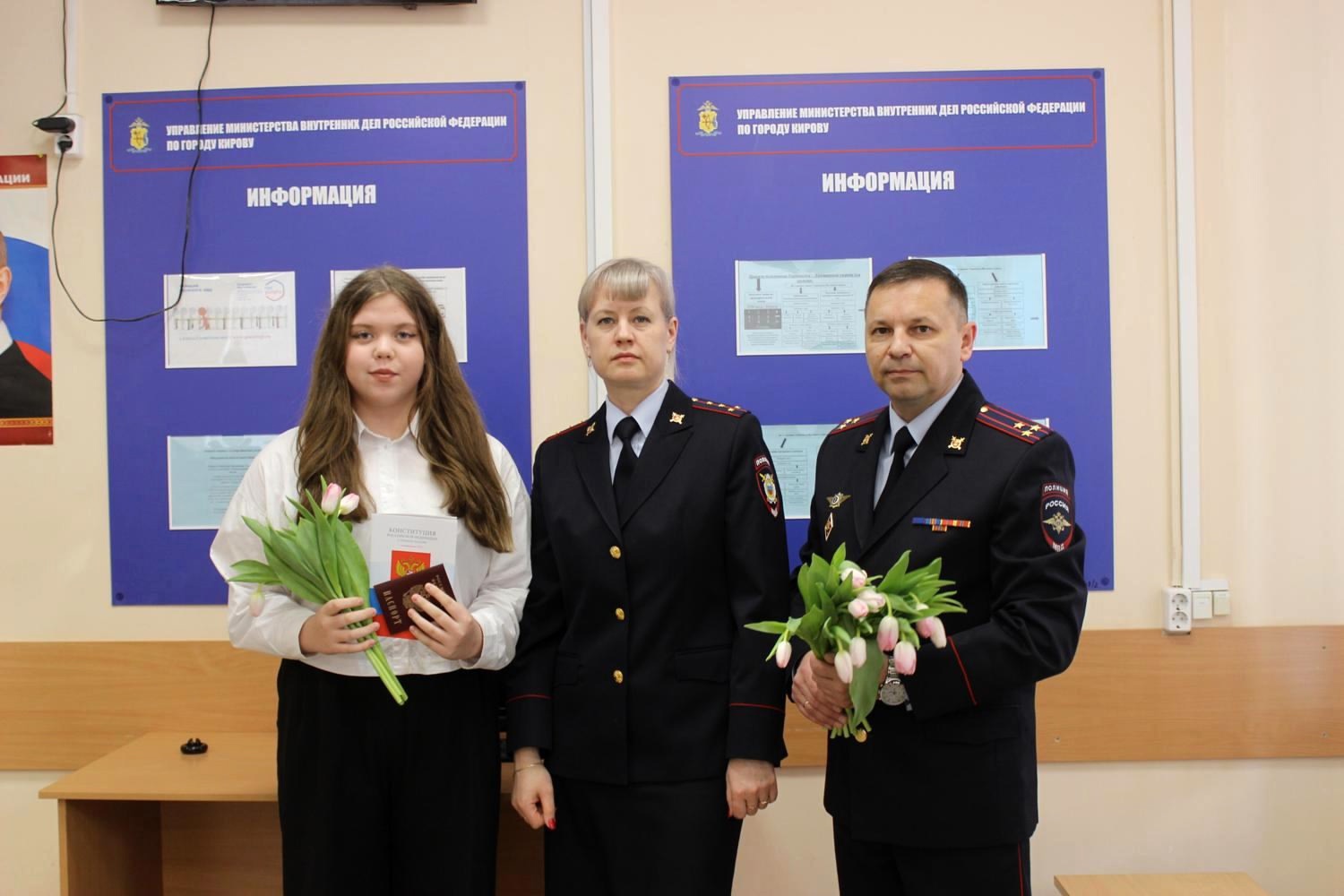 В Кирове прошла акция «8 Марта В каждый Дом»