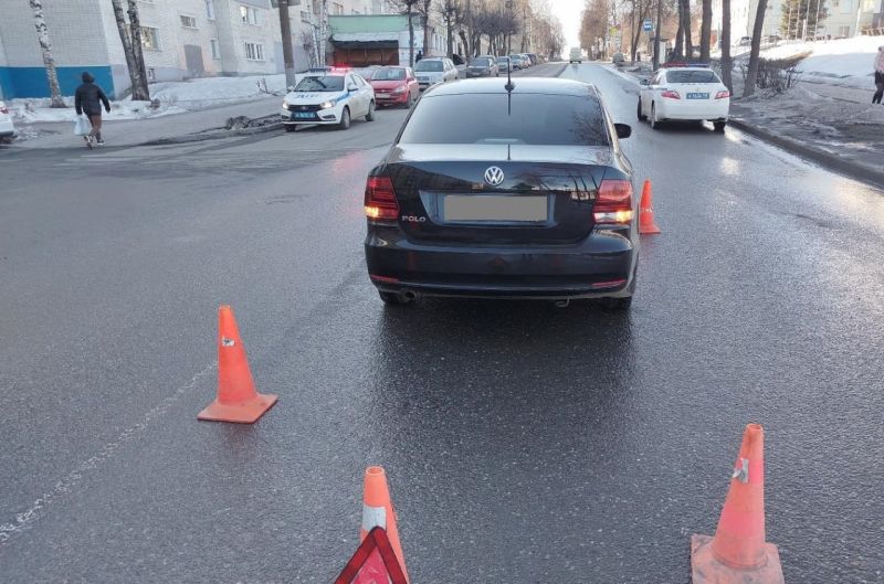 В Кирове машина наехала на 7-летнего мальчика