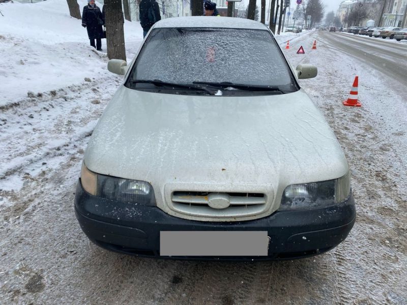 В Кирове 2 женщины-пешехода пострадали от наезда авто