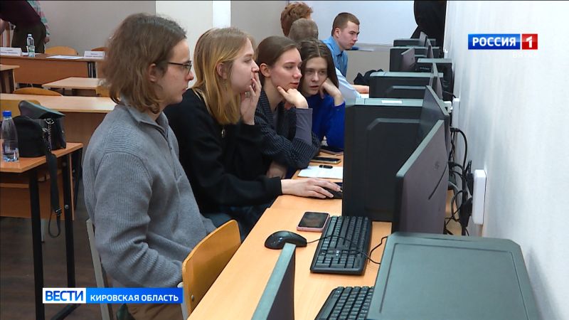 В Кирове прошел региональный этап Интеллектуальной олимпиады среди студентов