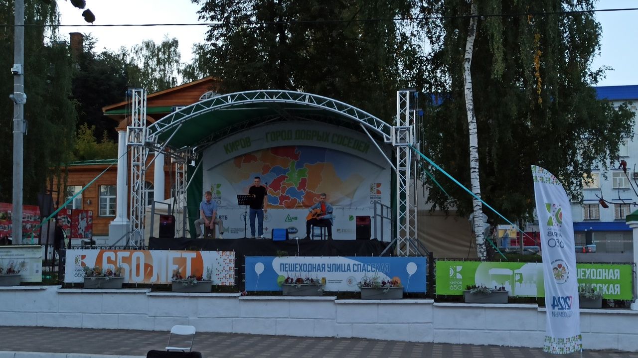 1 и 2 мая кировчан вновь будут ждать туристский сезон и пешеходная Спасская