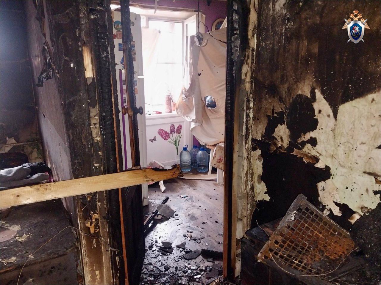 Следователи выясняют обстоятельства гибели двух человек во время пожара в Кирове