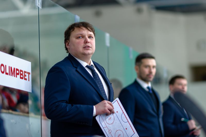Юрий Култынов остаётся главным тренером «Олимпии»