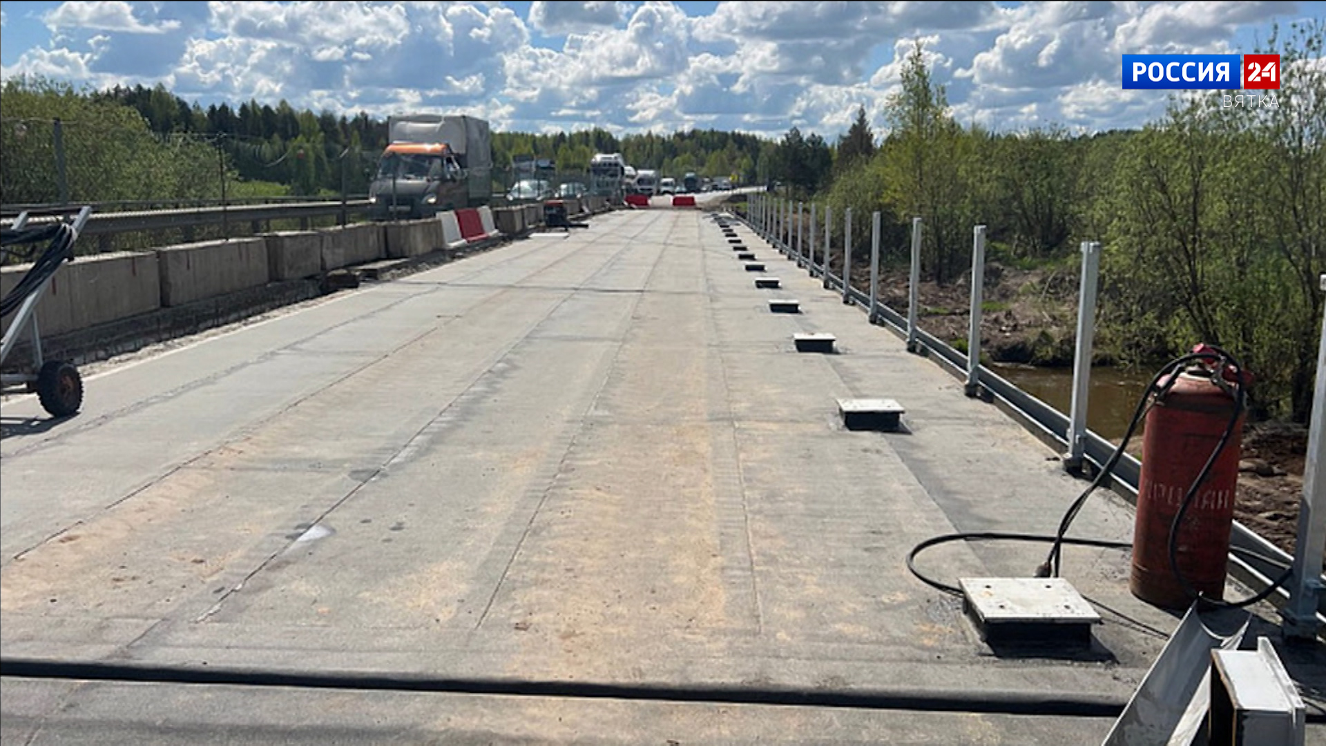 Ремонт моста через реку Полой в Кирово-Чепецком районе выполнен на 40%