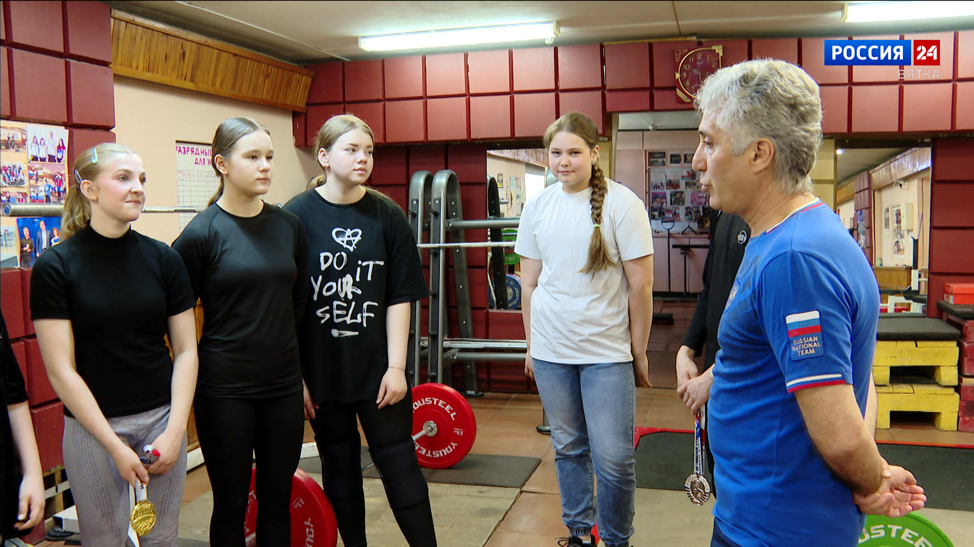 Кировские спортсмены триумфально выступили на всероссийских соревнованиях по тяжелой атлетике