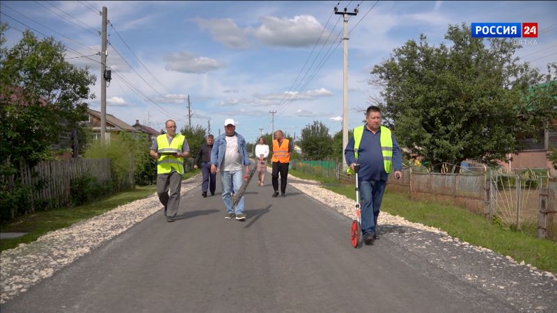 В Кирове провели осмотр первых улиц, отремонтированных в этом году