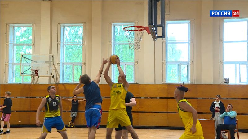 В Слободском состоялся открытый турнир по баскетболу 3х3